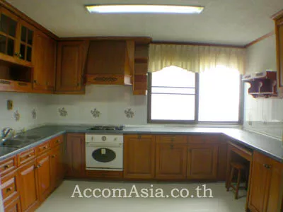 8  2 br Condominium For Rent in Sukhumvit ,Bangkok BTS Phrom Phong at Baan Suan Petch 26979