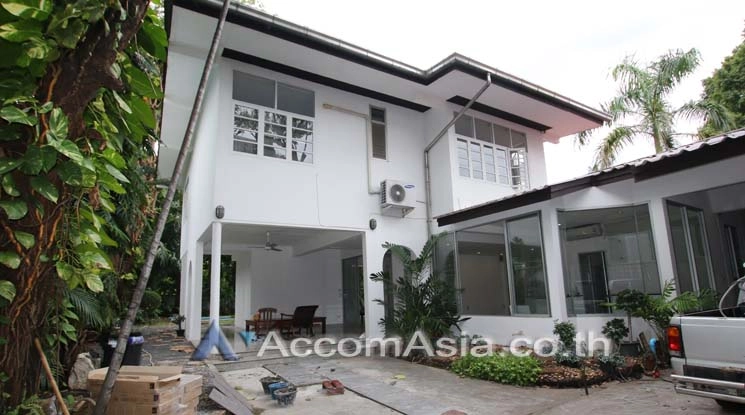 10  4 br House For Rent in Sukhumvit ,Bangkok BTS Ekkamai 10002901