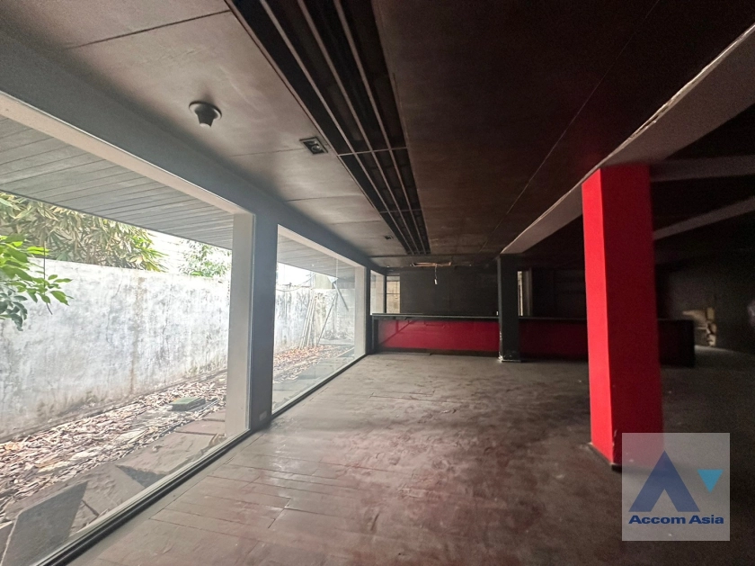 14  3 br Land For Rent in Sukhumvit ,Bangkok BTS Asok - MRT Sukhumvit 4001301