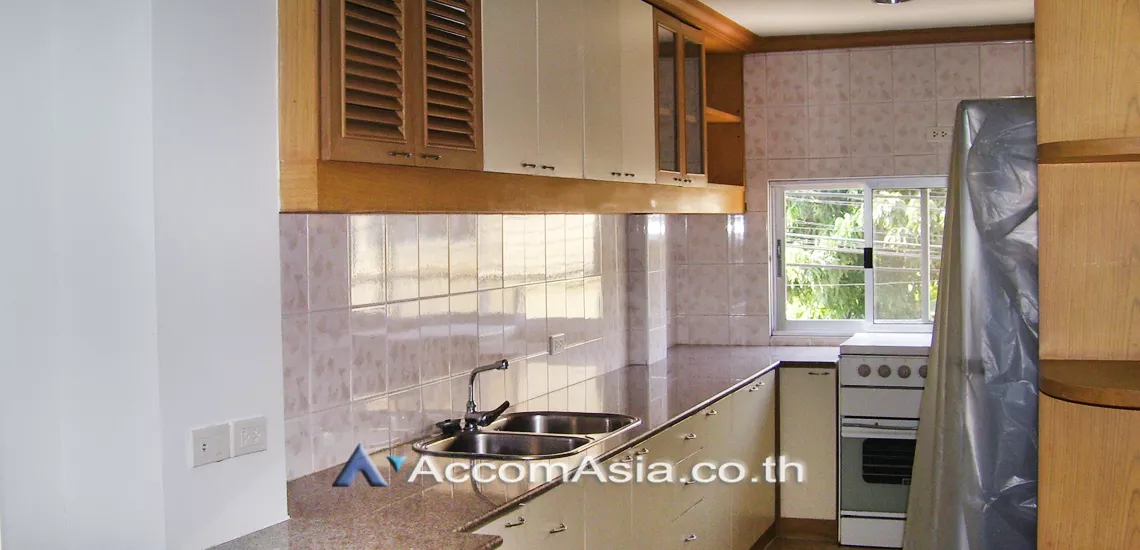  1  3 br Apartment For Rent in Sathorn ,Bangkok BTS Chong Nonsi at Low rise residence 1000303