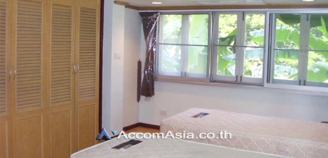 4  3 br Apartment For Rent in Sathorn ,Bangkok BTS Chong Nonsi at Low rise residence 1000303