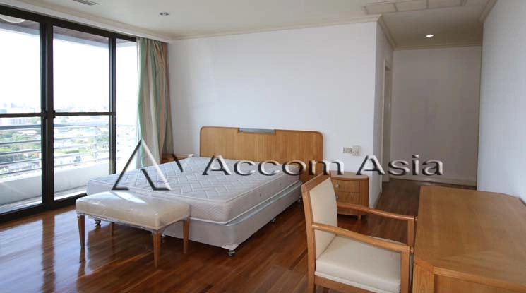 6  3 br Apartment For Rent in Sukhumvit ,Bangkok BTS Phrom Phong at High-Rise Serviced Apartment Near The Em District 27006