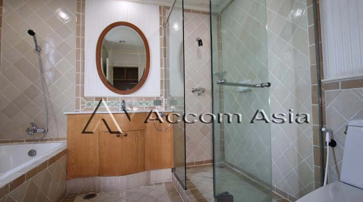 9  3 br Apartment For Rent in Sukhumvit ,Bangkok BTS Phrom Phong at High-Rise Serviced Apartment Near The Em District 27006