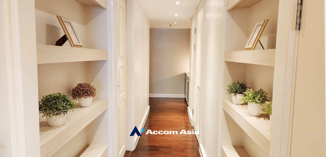 9  4 br Condominium For Rent in Sathorn ,Bangkok BTS Sala Daeng - MRT Lumphini at Sathorn Park Place 27015