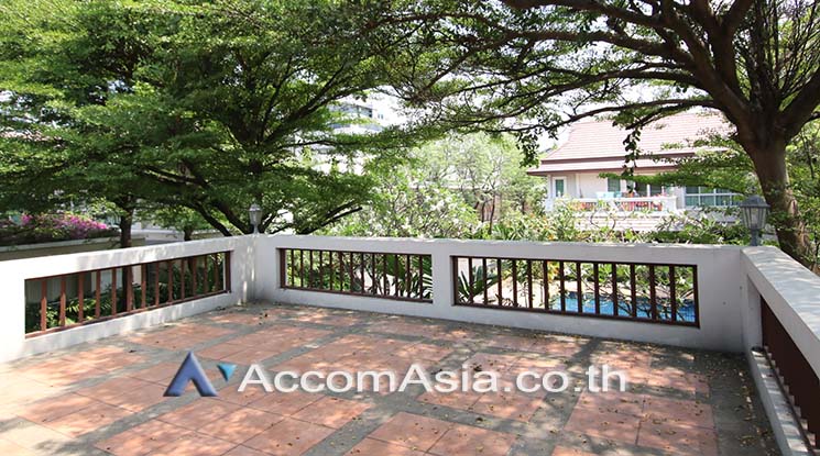 11  4 br House For Rent in Sukhumvit ,Bangkok BTS Thong Lo at Exclusive family compound 57035