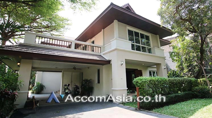 Shared Swimming Pool,Private Swimming Pool house for rent in Sukhumvit, Bangkok Code 57035