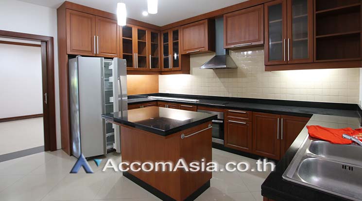 8  4 br House For Rent in Sukhumvit ,Bangkok BTS Thong Lo at Exclusive family compound 57035