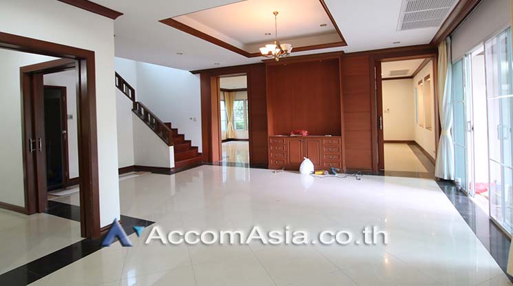 9  4 br House For Rent in Sukhumvit ,Bangkok BTS Thong Lo at Exclusive family compound 57035