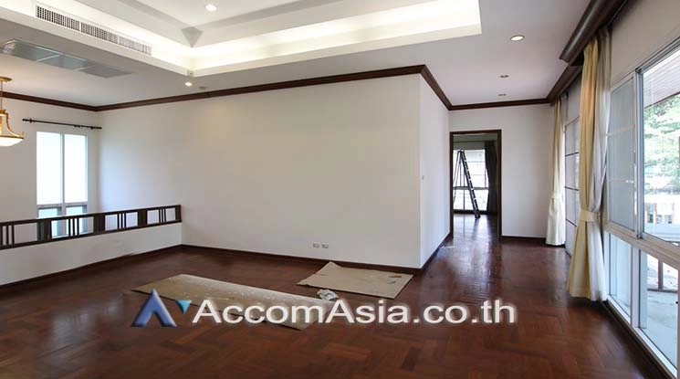 10  4 br House For Rent in Sukhumvit ,Bangkok BTS Thong Lo at Exclusive family compound 57035