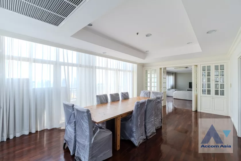 Duplex Condo |  4 Bedrooms  Condominium For Rent in Sathorn, Bangkok  near BTS Sala Daeng - MRT Lumphini (27067)