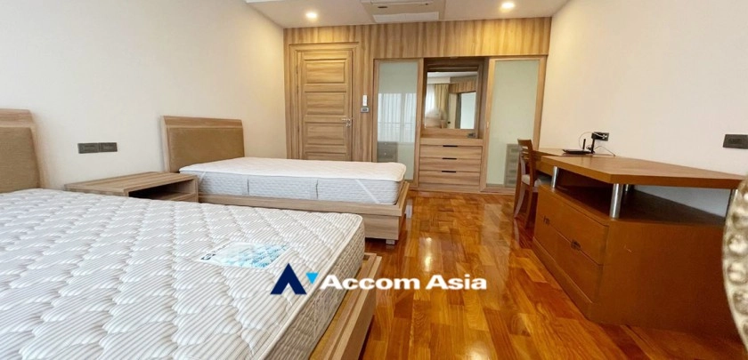 9  3 br Apartment For Rent in Sukhumvit ,Bangkok BTS Nana at Fully Furnished Suites 17092