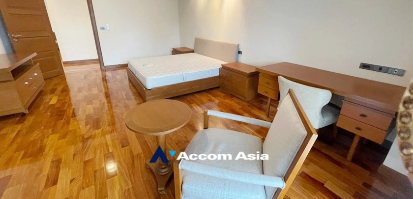 10  3 br Apartment For Rent in Sukhumvit ,Bangkok BTS Nana at Fully Furnished Suites 17092