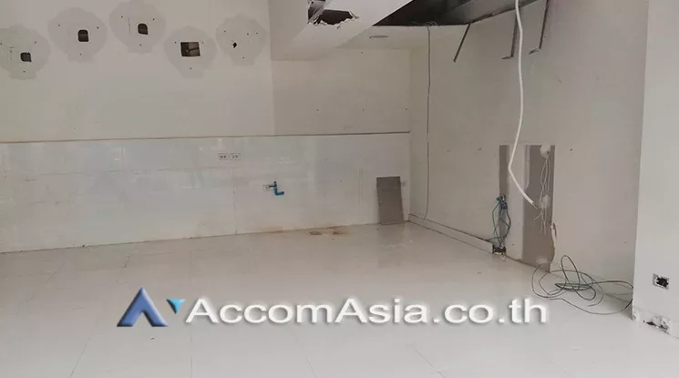 4  Retail / Showroom For Rent in sukhumvit ,Bangkok BTS Thong Lo 27130