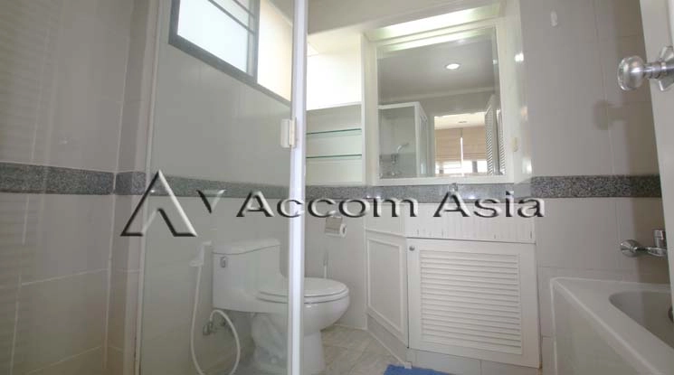 8  2 br Condominium For Rent in Ploenchit ,Bangkok BTS Chitlom at Baan Na Varang 27226