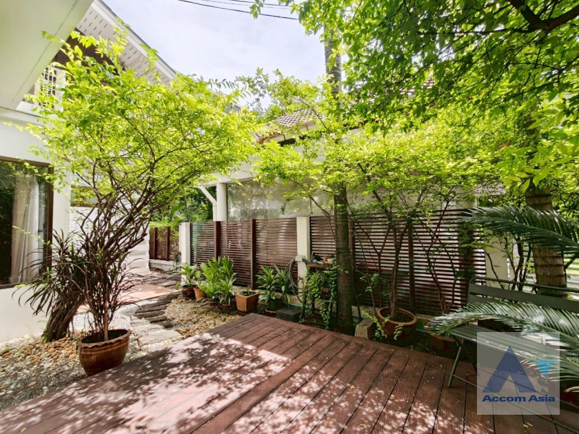 unitSpacious 2-storey house with balcony in Phrom phong (4005601)