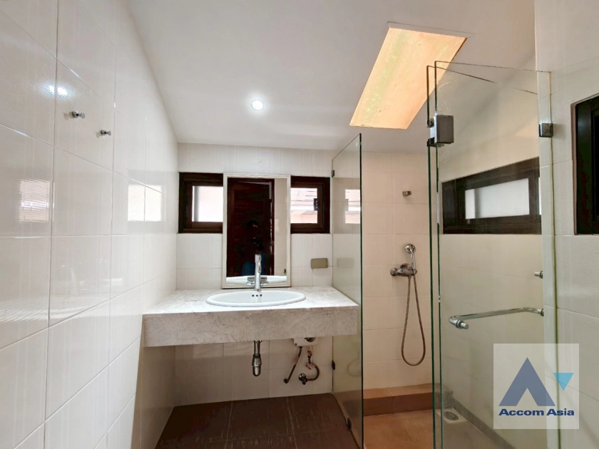 25  3 br House For Rent in Sukhumvit ,Bangkok BTS Phrom Phong 4005601