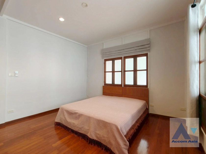30  3 br House For Rent in Sukhumvit ,Bangkok BTS Phrom Phong 4005601