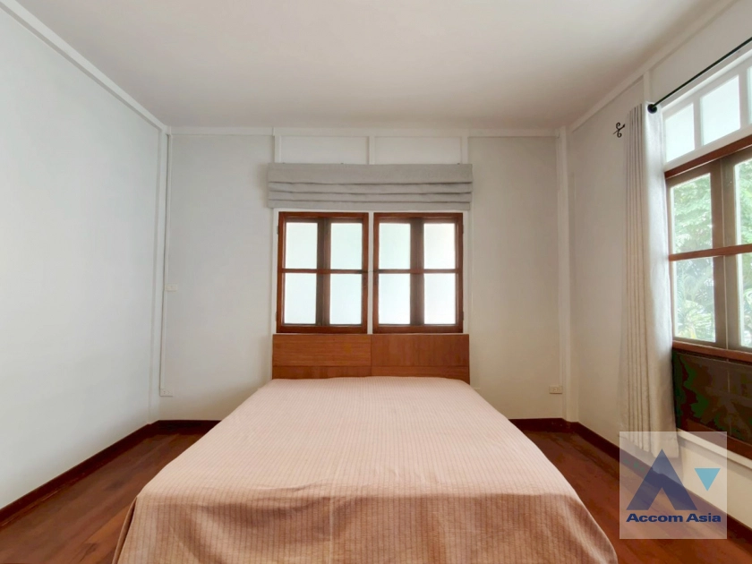 28  3 br House For Rent in Sukhumvit ,Bangkok BTS Phrom Phong 4005601