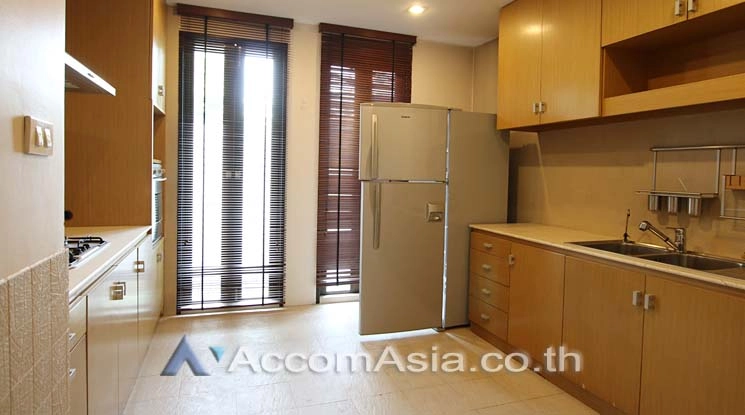 unit 3 Bedrooms  House For Rent in Phaholyothin, Bangkok  (97290)