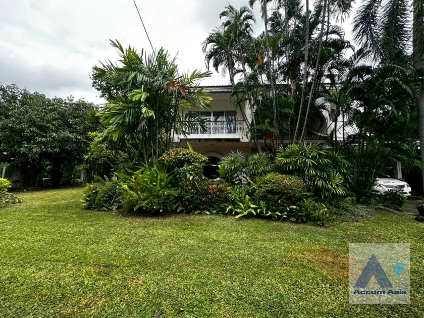 54  4 br House for rent and sale in Pattanakarn ,Bangkok BTS On Nut at Panya Pattanakarn Village 97322