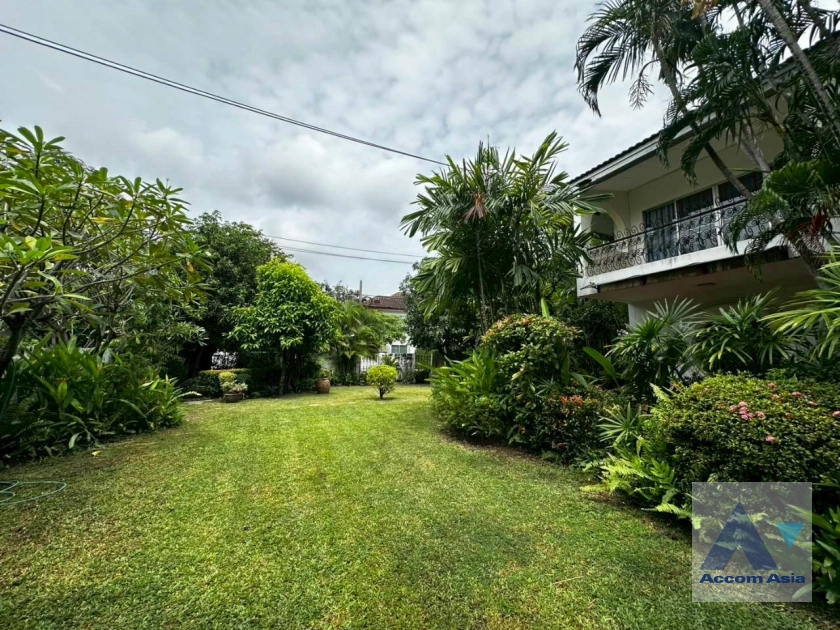 46  4 br House for rent and sale in Pattanakarn ,Bangkok BTS On Nut at Panya Pattanakarn Village 97322