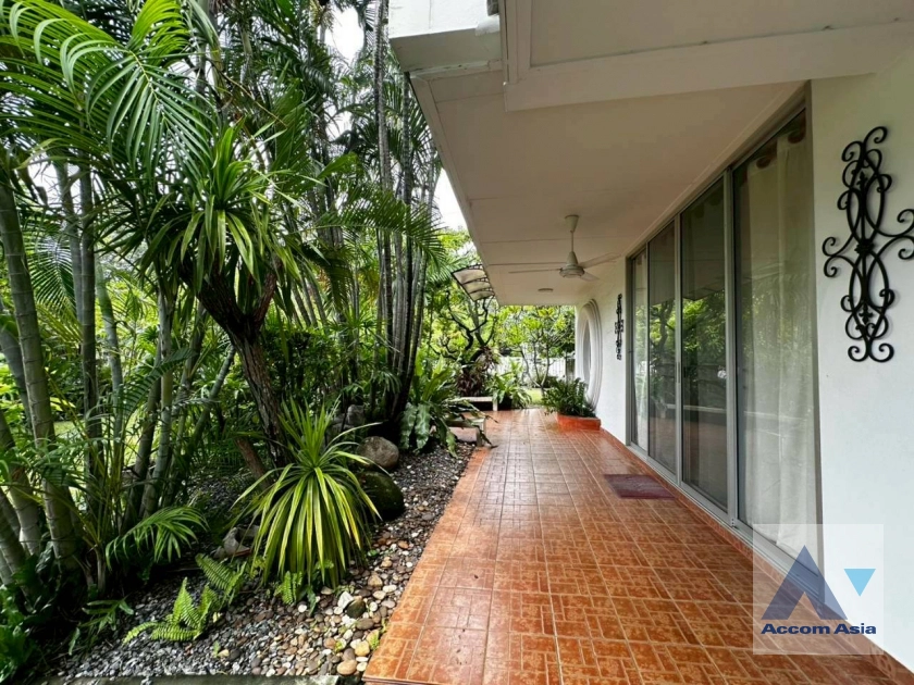 42  4 br House for rent and sale in Pattanakarn ,Bangkok BTS On Nut at Panya Pattanakarn Village 97322