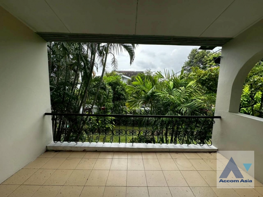 21  4 br House for rent and sale in Pattanakarn ,Bangkok BTS On Nut at Panya Pattanakarn Village 97322