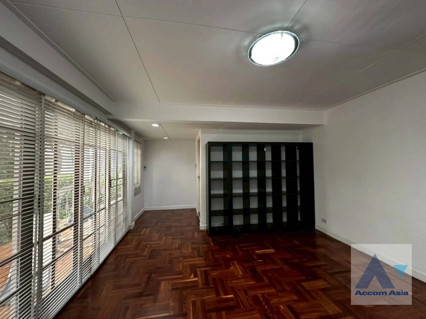 24  4 br House for rent and sale in Pattanakarn ,Bangkok BTS On Nut at Panya Pattanakarn Village 97322