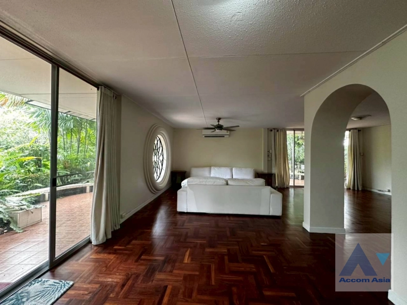 5  4 br House for rent and sale in Pattanakarn ,Bangkok BTS On Nut at Panya Pattanakarn Village 97322