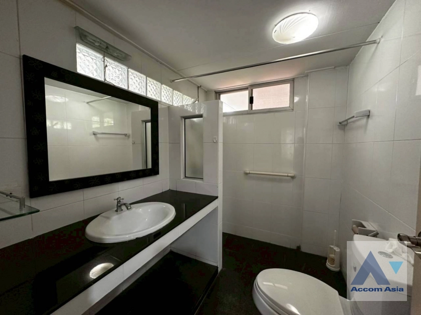 35  4 br House for rent and sale in Pattanakarn ,Bangkok BTS On Nut at Panya Pattanakarn Village 97322