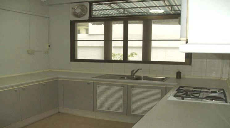 8  3 br House For Rent in Sukhumvit ,Bangkok BTS Phrom Phong 2029501