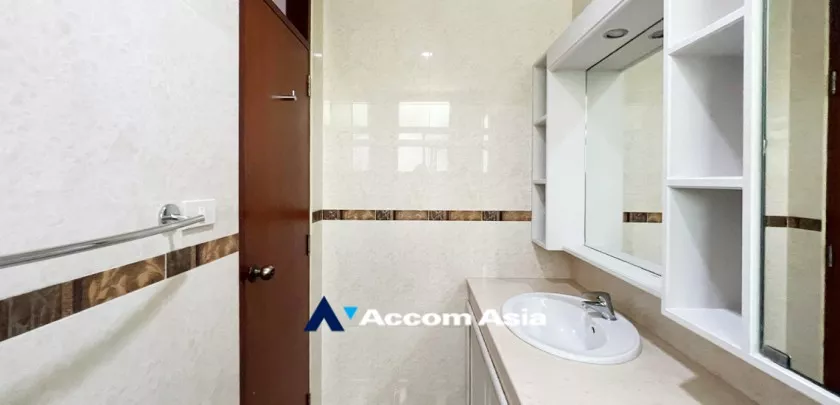 26  3 br House For Rent in Sathorn ,Bangkok BTS Chong Nonsi at Peaceful Compound 97421