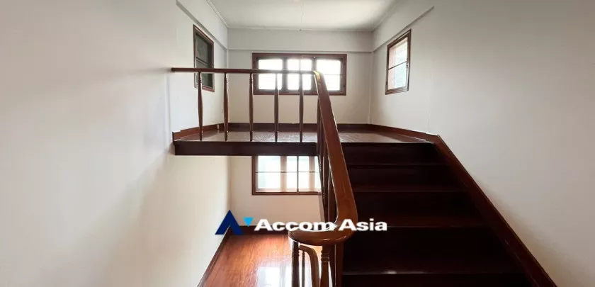 17  3 br House For Rent in Sathorn ,Bangkok BTS Chong Nonsi at Peaceful Compound 97421