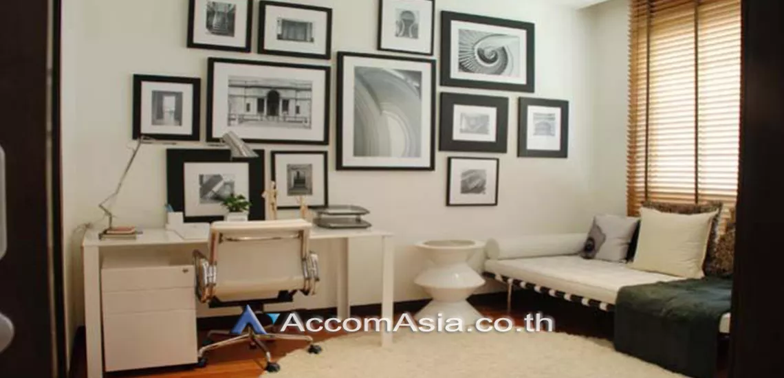 unit 2 Bedrooms  Condominium For Rent & Sale in Sathorn, Bangkok  near BRT Thanon Chan (27458)