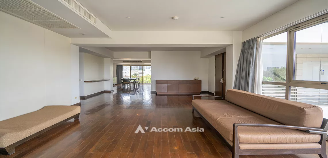 unitPet friendly |  3 Bedrooms  Apartment For Rent in Ploenchit, Bangkok  near BTS Ploenchit - MRT Lumphini (17466)