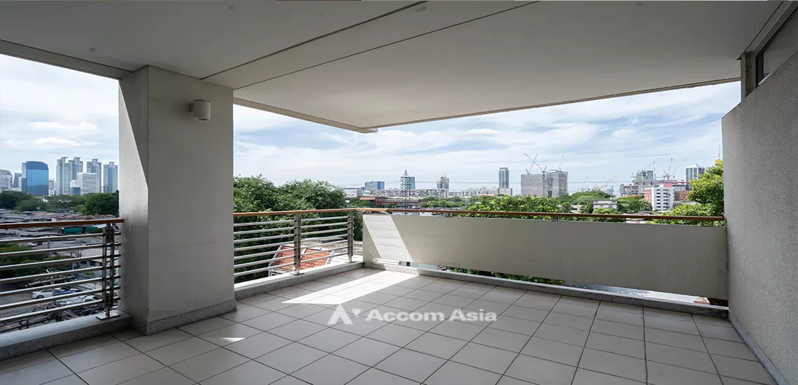 6  3 br Apartment For Rent in Ploenchit ,Bangkok BTS Ploenchit - MRT Lumphini at Modern Retro - 2 Units / floor 17466