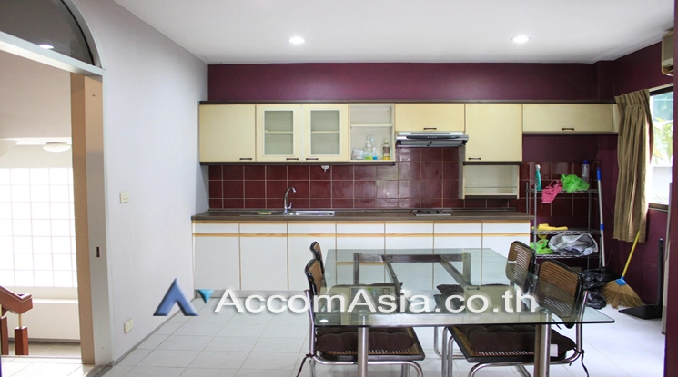 4  2 br House For Rent in Sukhumvit ,Bangkok BTS Phrom Phong 11006301