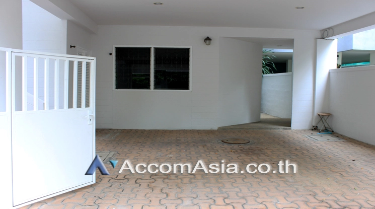 8  2 br House For Rent in Sukhumvit ,Bangkok BTS Phrom Phong 11006301