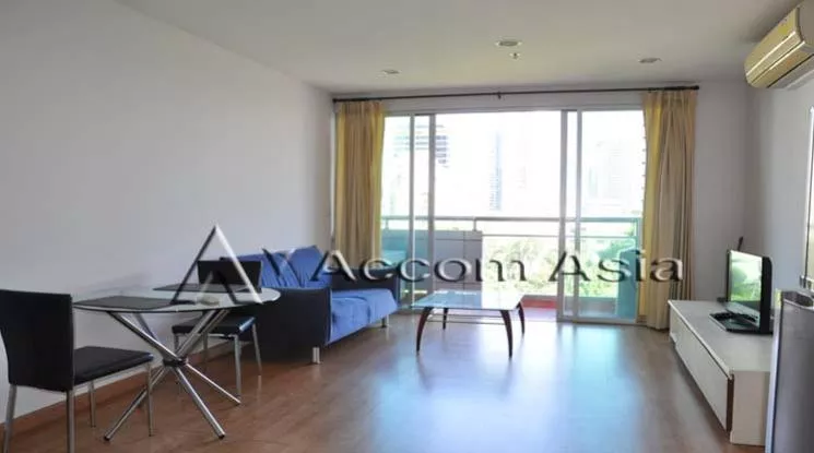  1 Bedroom  Condominium For Rent in Silom, Bangkok  near BTS Sala Daeng - MRT Silom (27533)