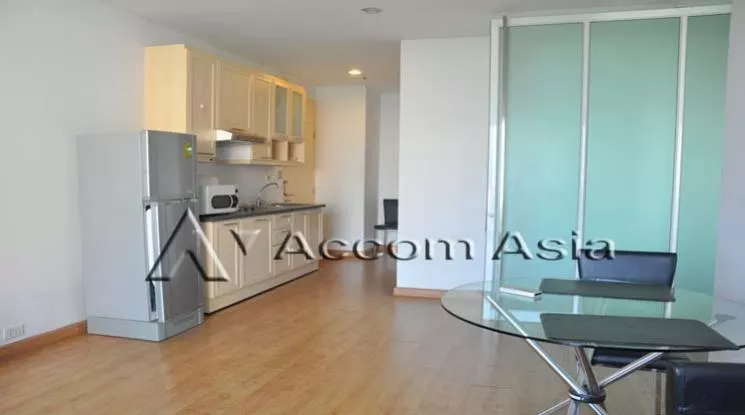 unit 1 Bedroom  Condominium For Rent in Silom, Bangkok  near BTS Sala Daeng - MRT Silom (27533)