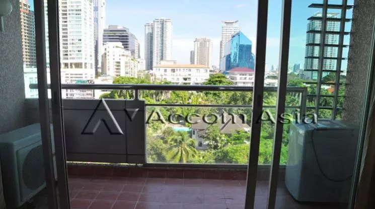  1 Bedroom  Condominium For Rent in Silom, Bangkok  near BTS Sala Daeng - MRT Silom (27533)