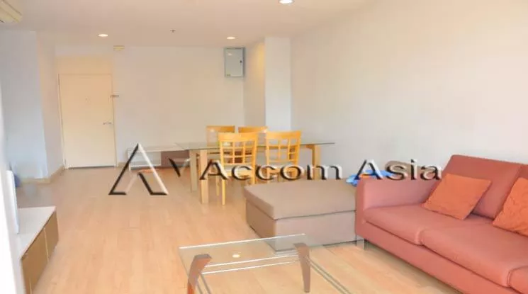unit 2 Bedrooms  Condominium For Rent & Sale in Silom, Bangkok  near BTS Sala Daeng - MRT Silom (27536)