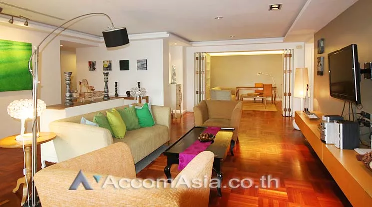  3 Bedrooms  Condominium For Rent in Ploenchit, Bangkok  near BTS Ratchadamri (27587)