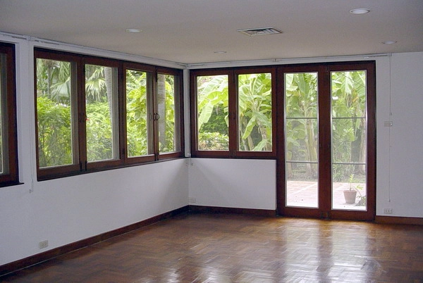 unit 3 Bedrooms  House For Rent in Sathorn, Bangkok  near BTS Chong Nonsi (9015003)