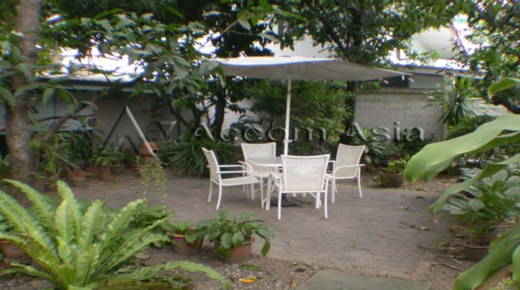  2  2 br House for rent and sale in Sukhumvit ,Bangkok BTS Phrom Phong 97600