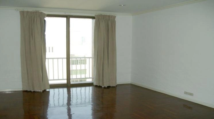 5  4 br Condominium For Rent in Ploenchit ,Bangkok BTS Chitlom at Chidlom Place 27640