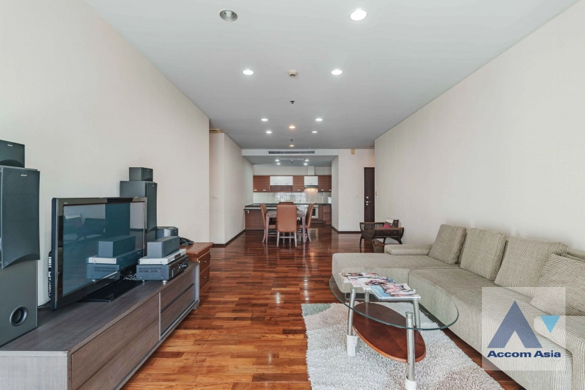 unit 2 Bedrooms  Condominium For Rent & Sale in Sukhumvit, Bangkok  near BTS Thong Lo (27668)