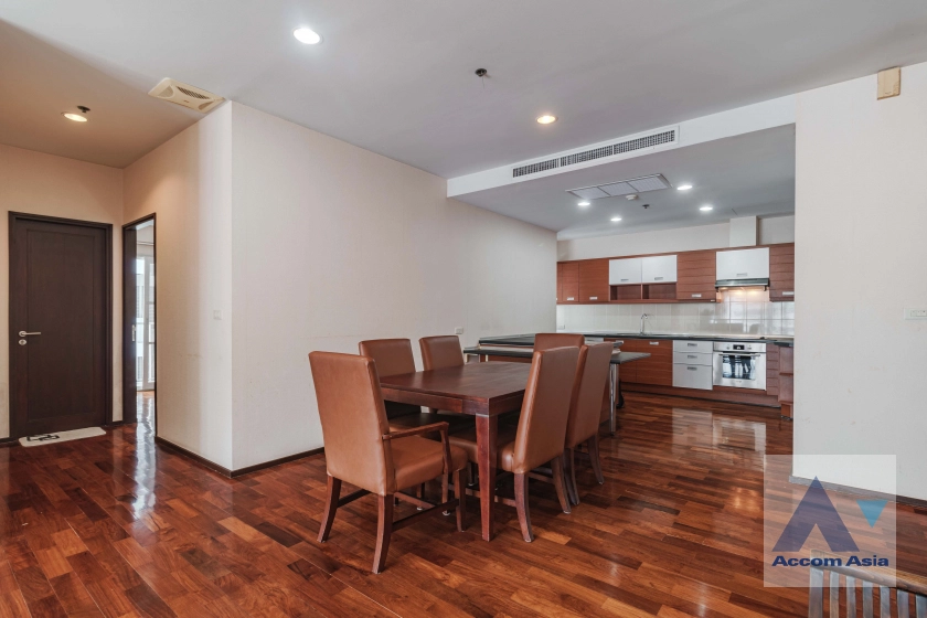 unit 2 Bedrooms  Condominium For Rent & Sale in Sukhumvit, Bangkok  near BTS Thong Lo (27668)