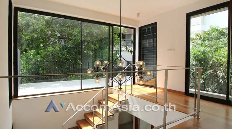 Home Office |  2 Bedrooms  House For Rent in Sukhumvit, Bangkok  near BTS Phrom Phong (9015301)