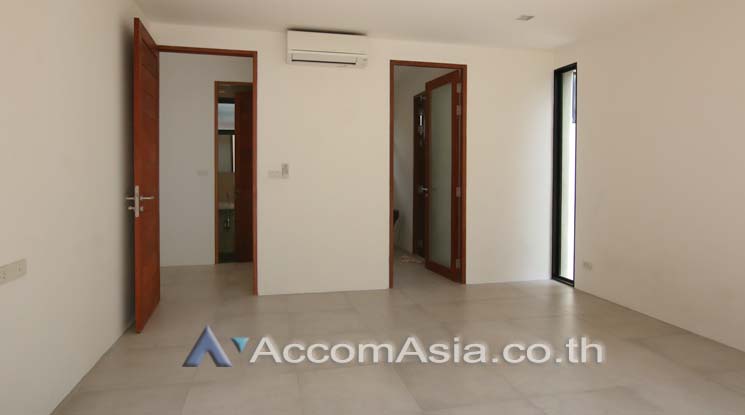 12  3 br House For Rent in Sukhumvit ,Bangkok BTS Phrom Phong 9015301